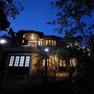 Mystique Hideout Guest house Kandy